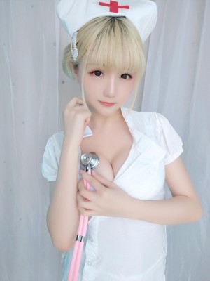 微博妹子@星之迟迟 VOL.17 夜勤病栋 俏皮护士 [60P/105MB]|