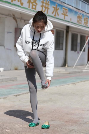 [LSS山茶摄影]NO.020 大一灰丝[89P/104M]|秀人馆